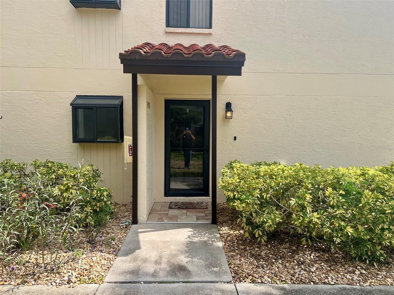 5769 GARDENS DR