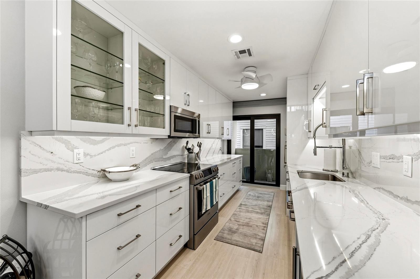 700 GOLDEN BEACH BLVD #214