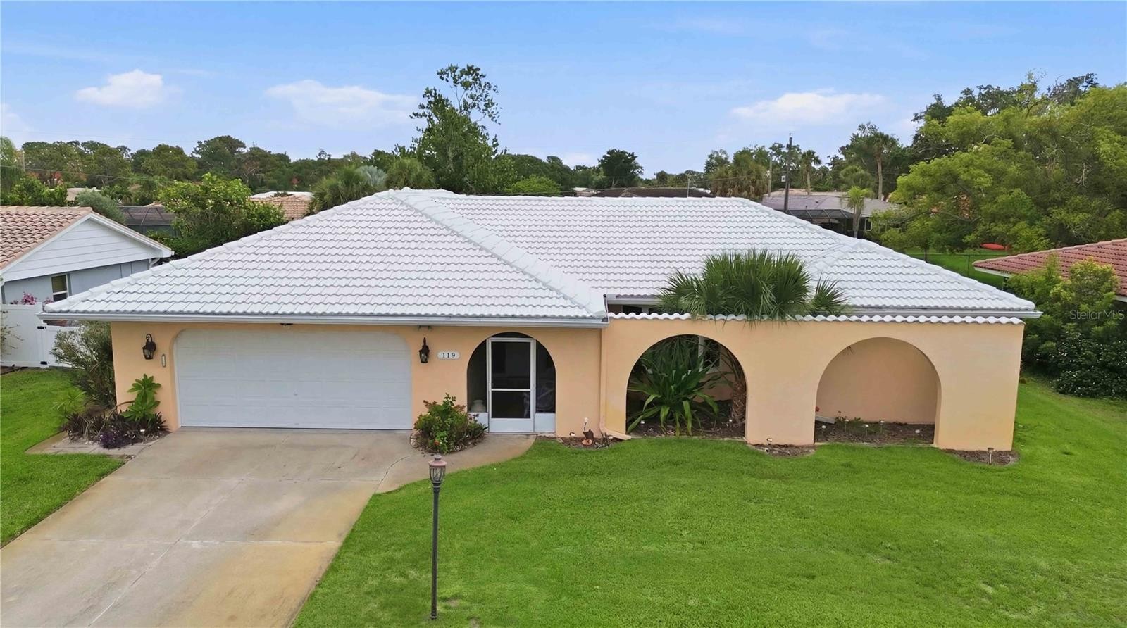 119 VAN DYCK DR