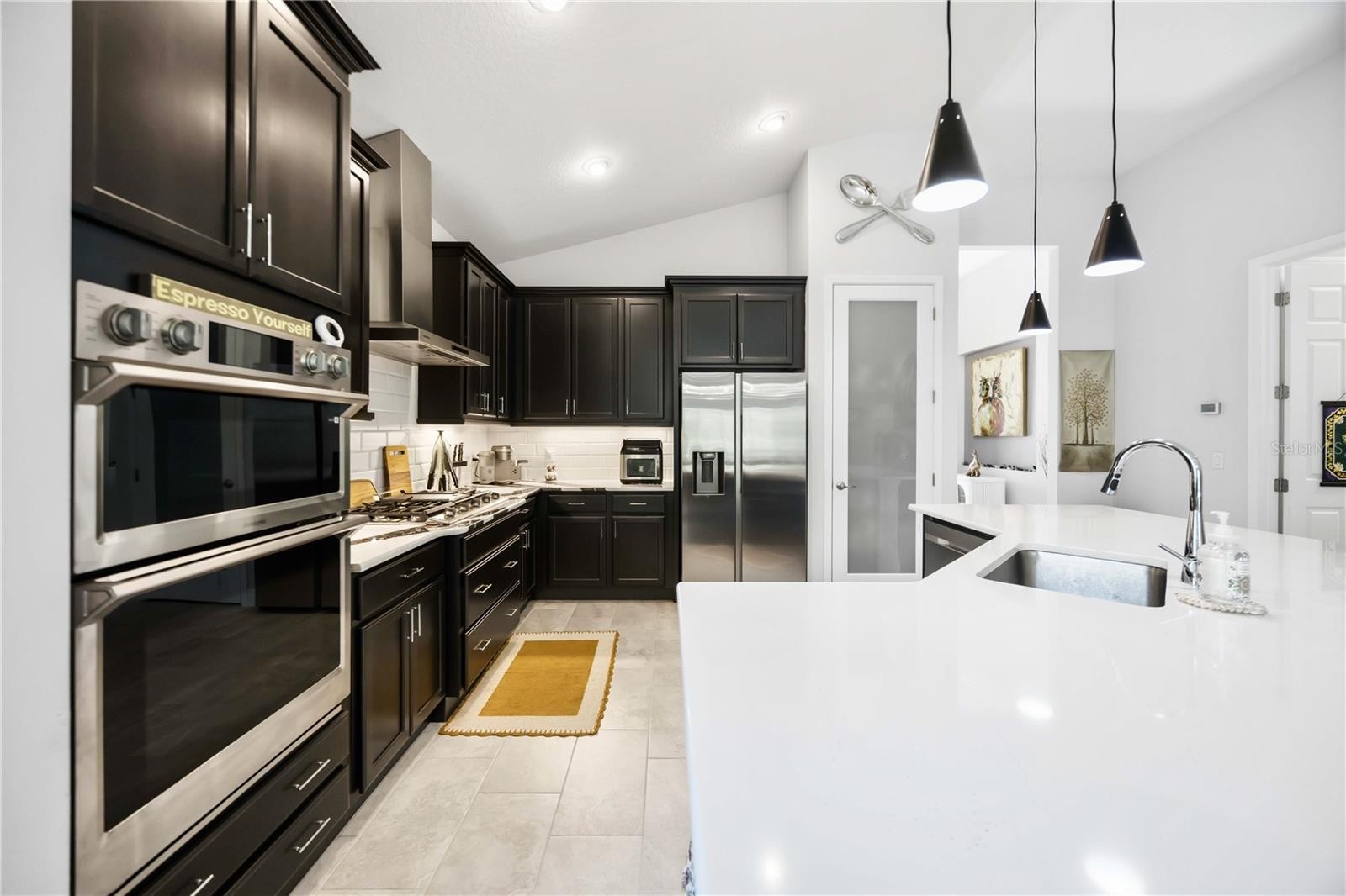4427 RENWICK DR