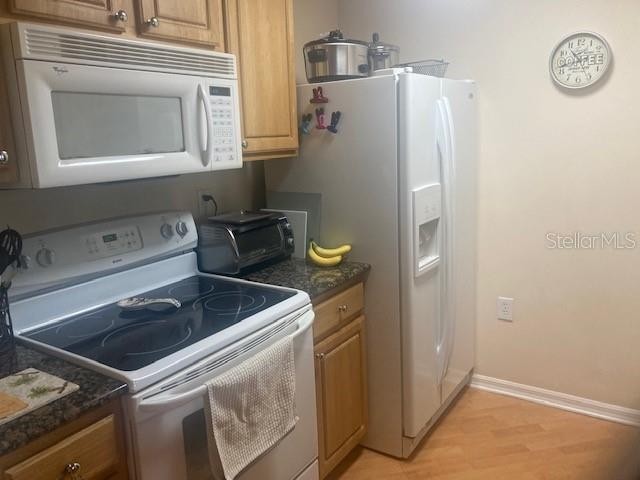 5401 BENTGRASS DR #204
