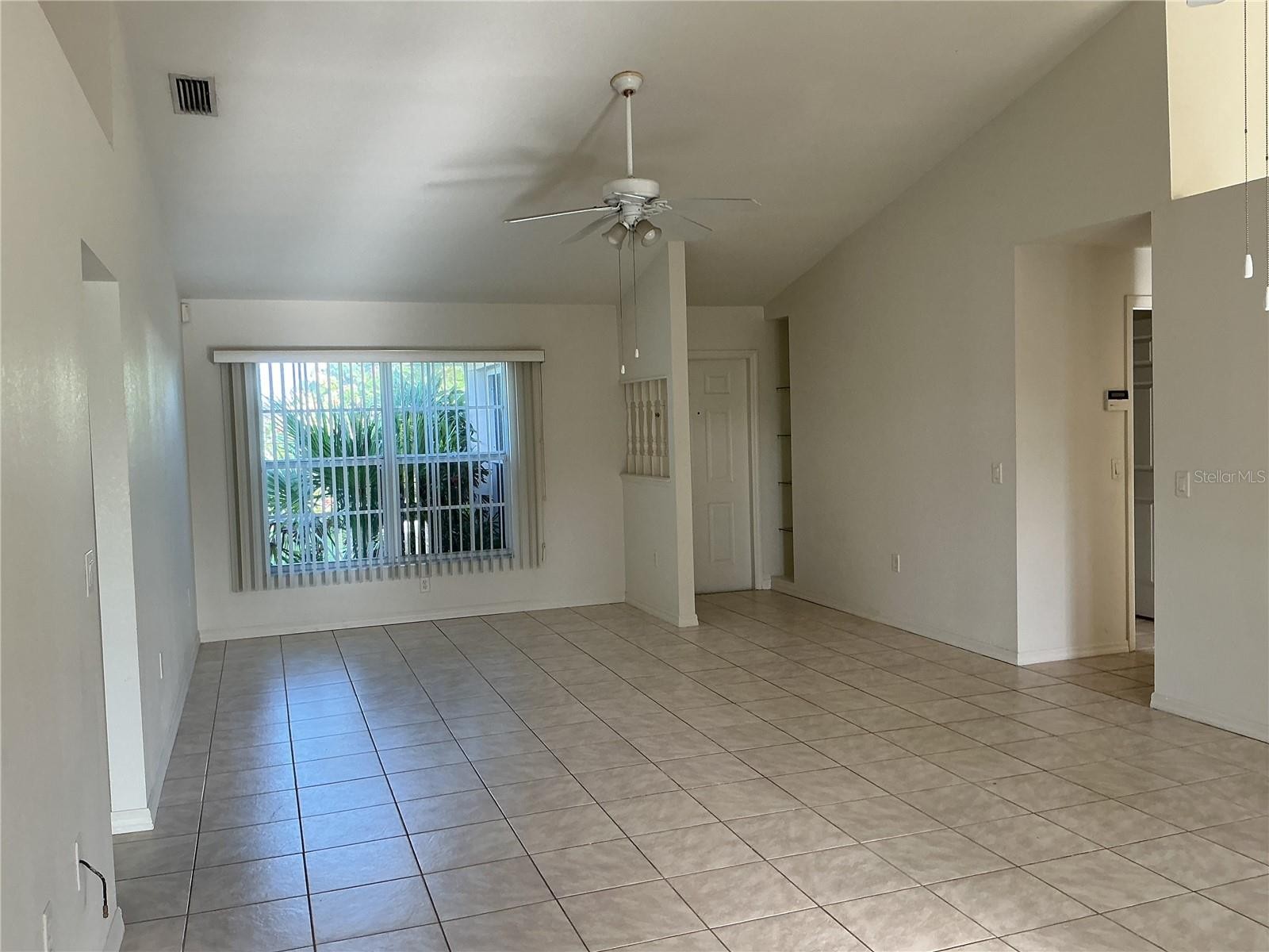 2700 S BISCAYNE DR