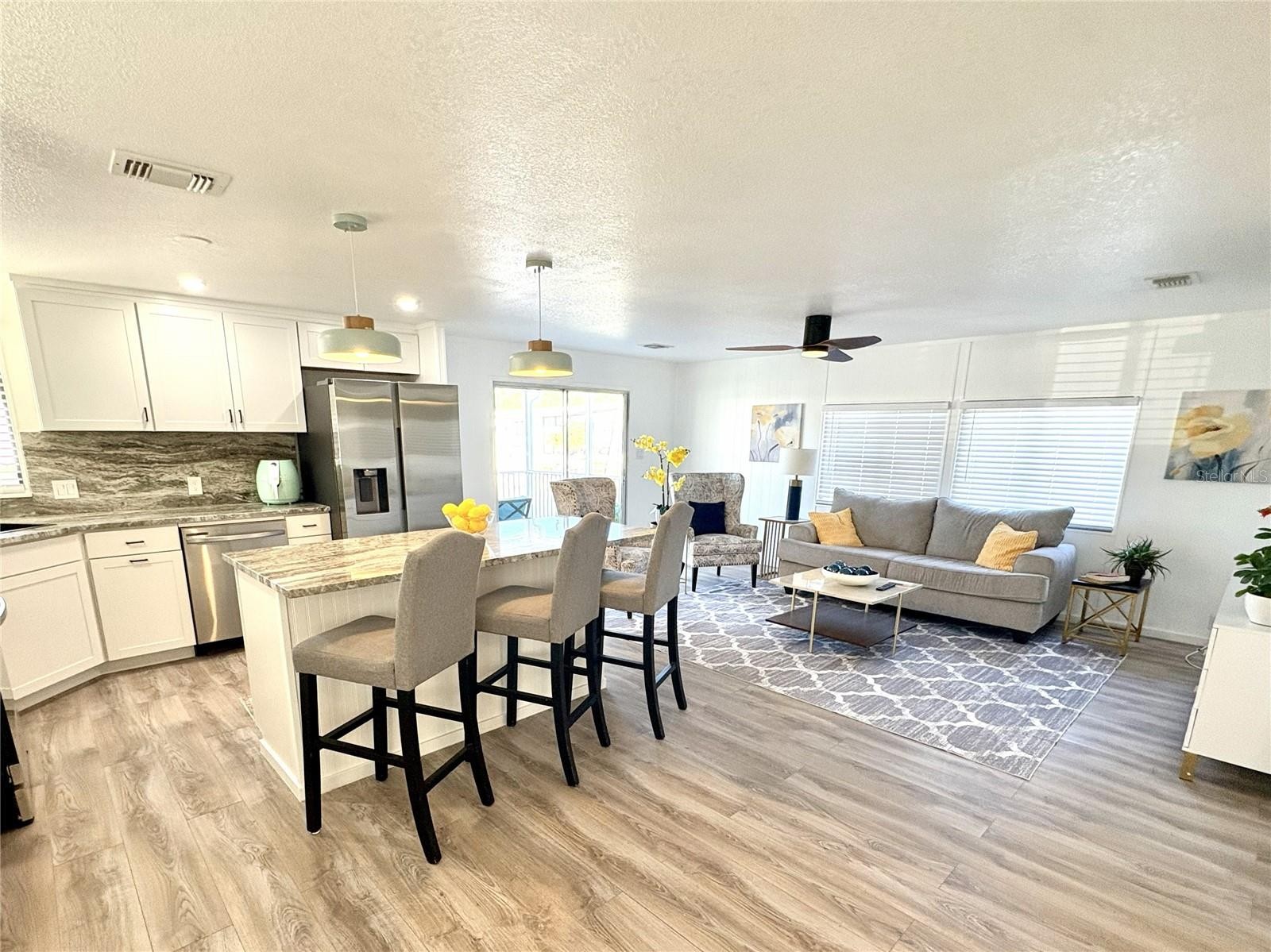 43 N EASTER ISLAND CIR