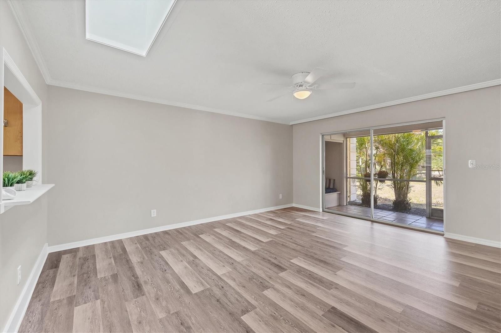 2403 ASPINWALL ST
