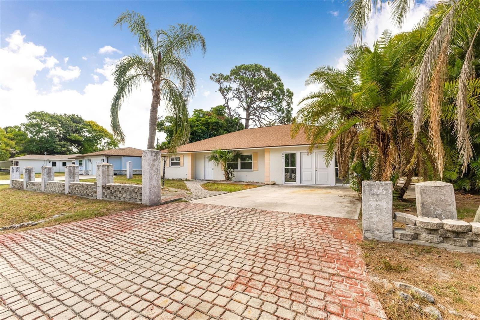 887 LEEWARD RD