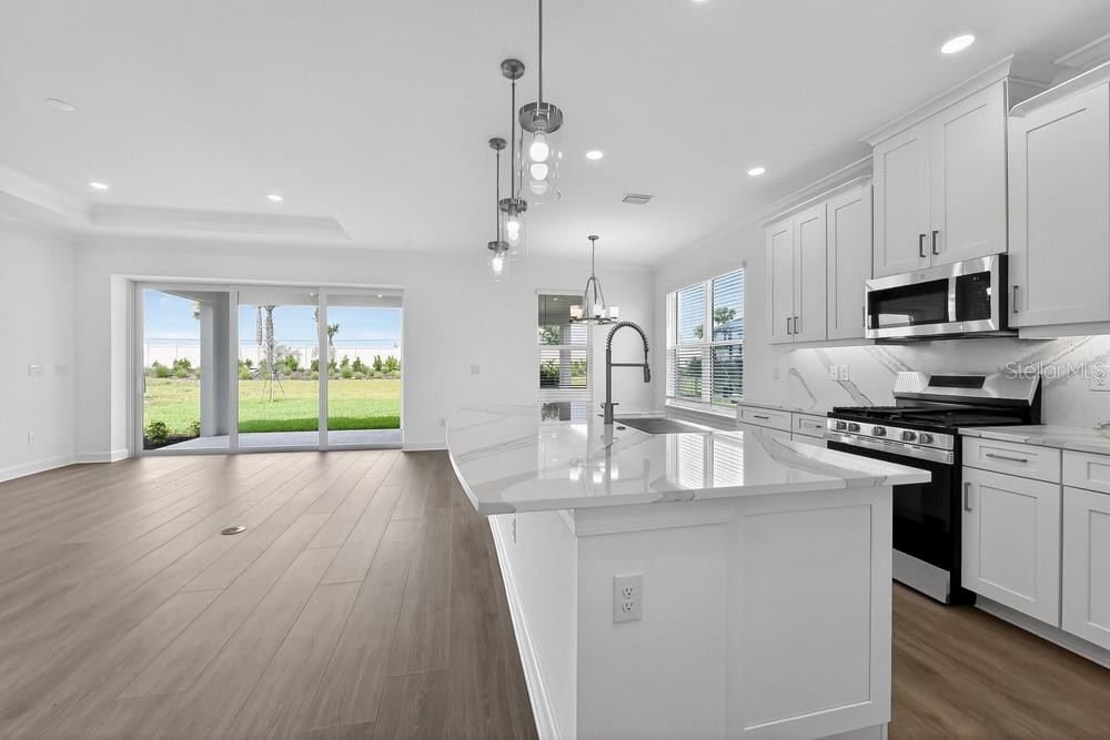 3306 VICENZA CT