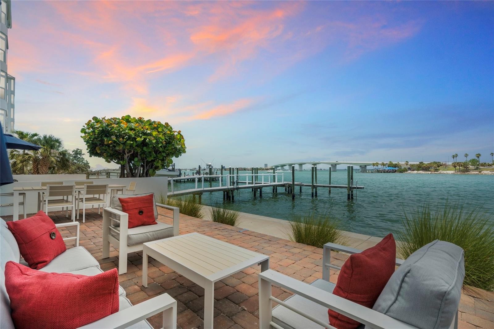 174 GOLDEN GATE PT #21