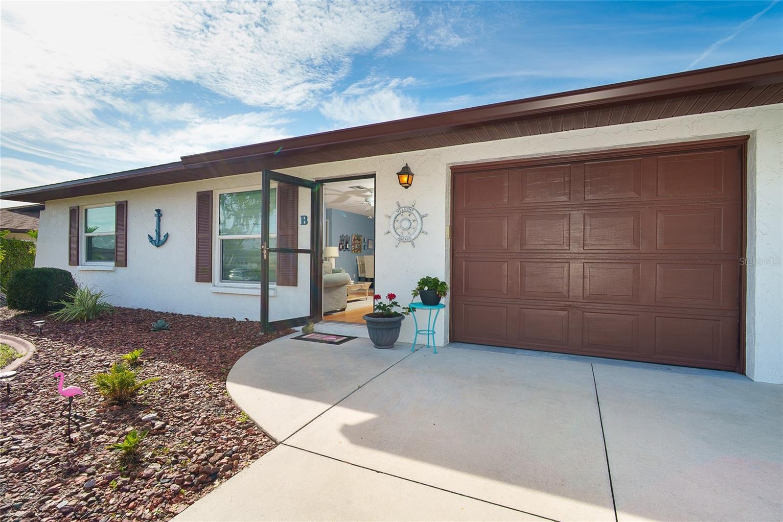 203 HIGH POINT DR #203B