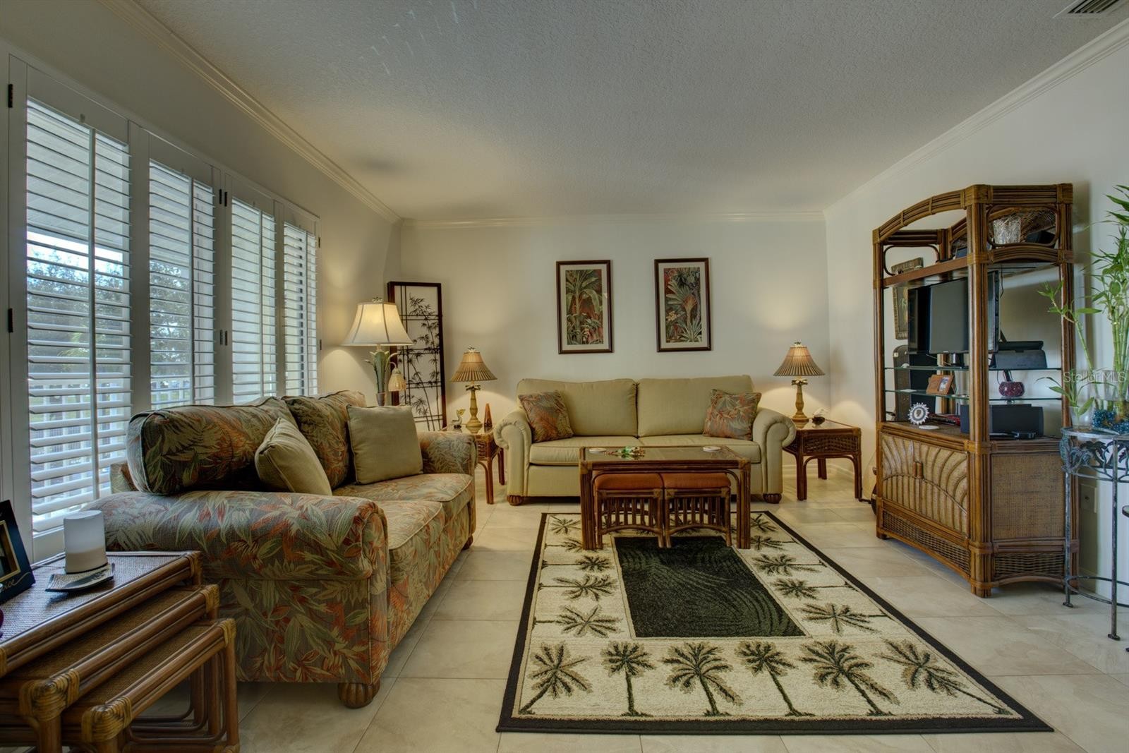 115 AIRPORT AVE E #3