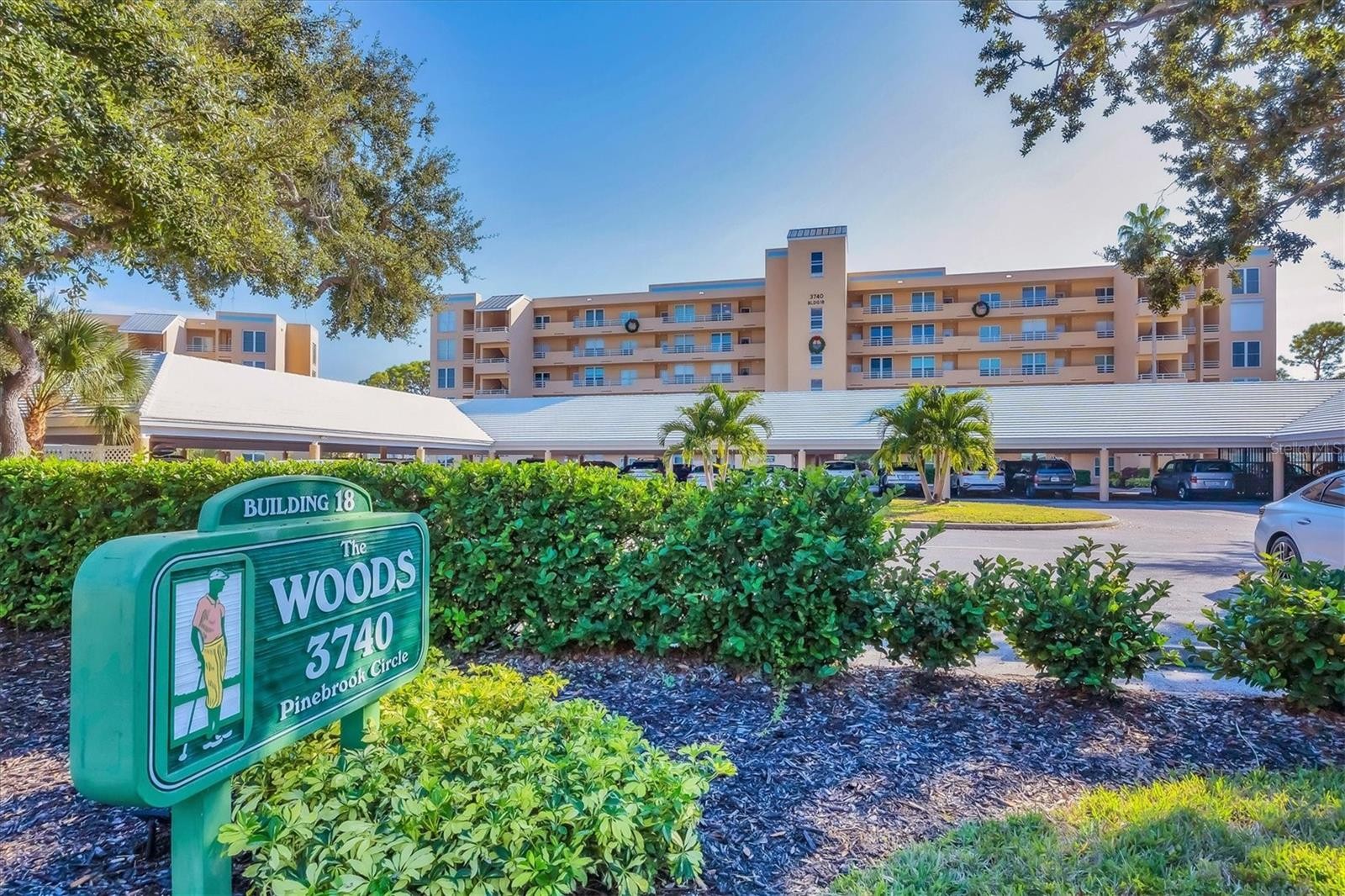 3740 PINEBROOK CIR #604