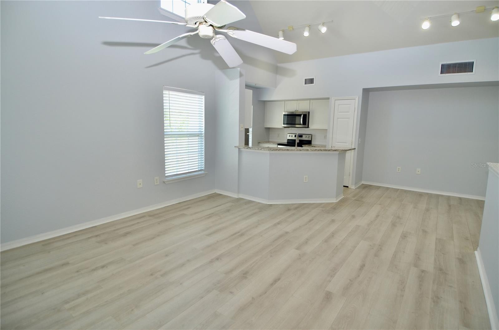 5621 BIDWELL PKWY #202