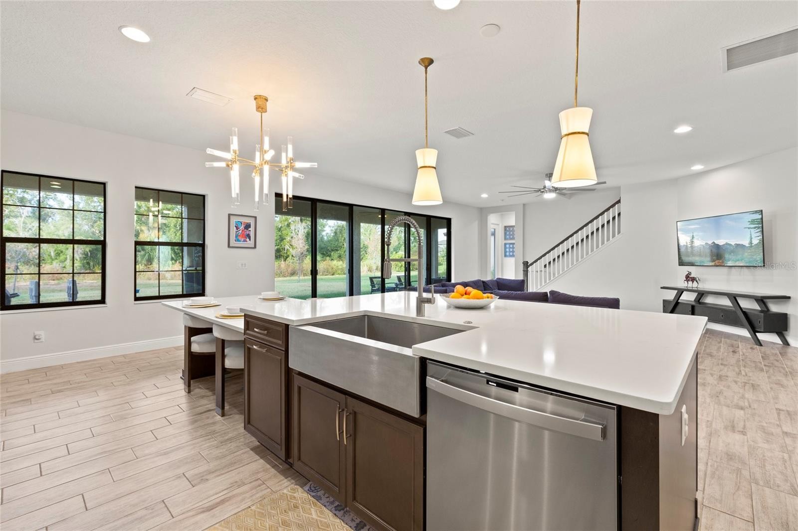 9125 WARM SPRINGS CIR