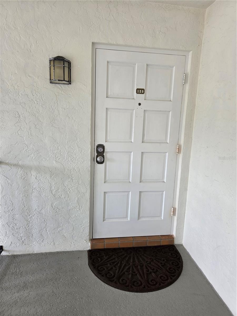 5800 HOLLYWOOD BLVD #125