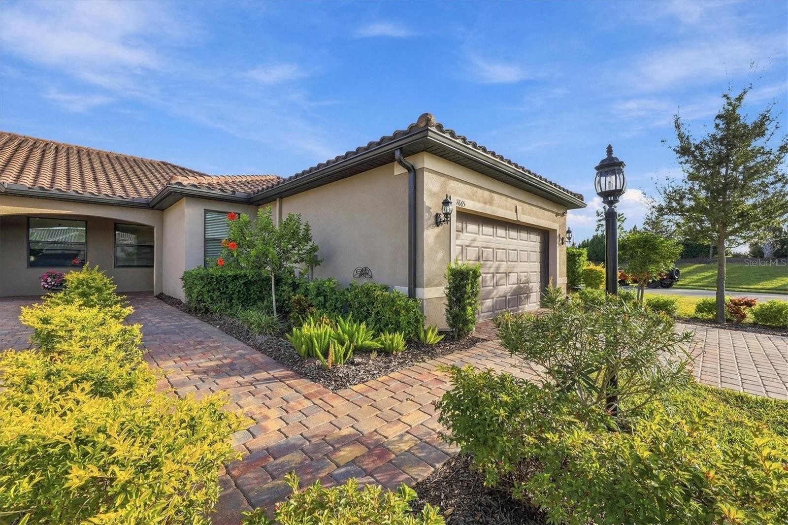 7665 SUMMERLAND CV
