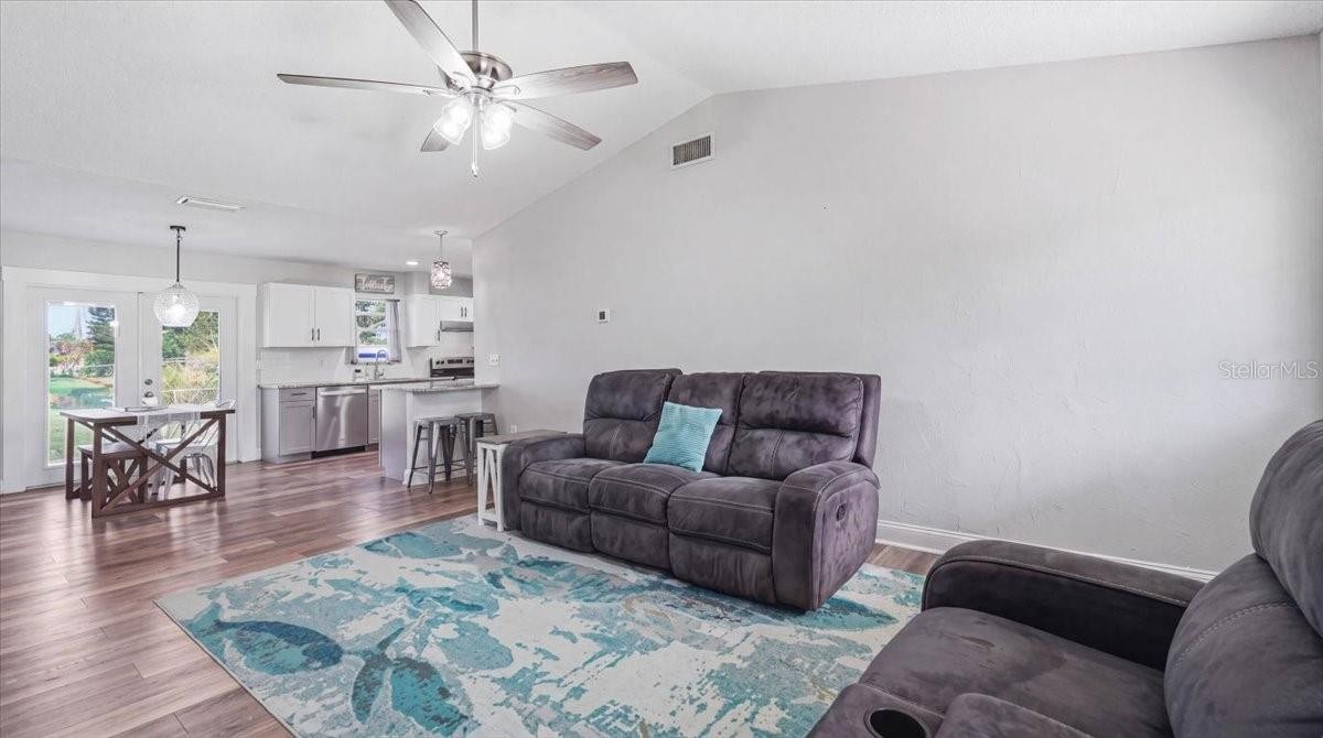 4321 3RD AVE W