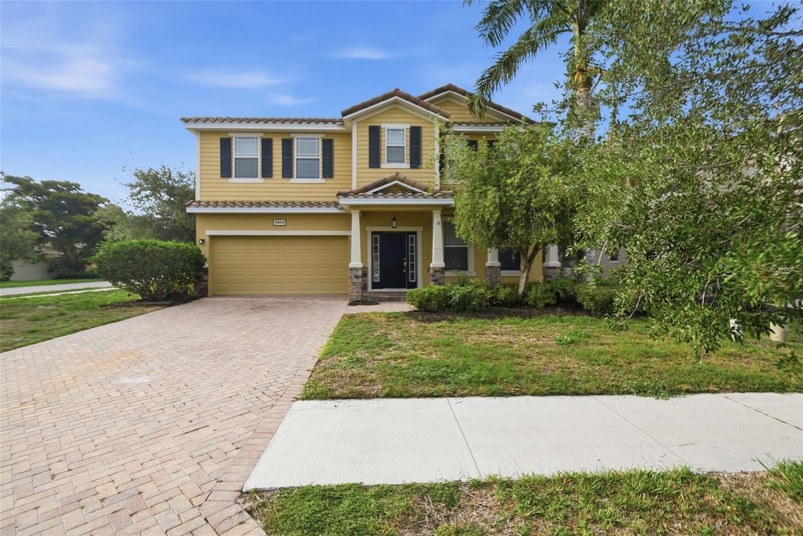 5654 AARON CT