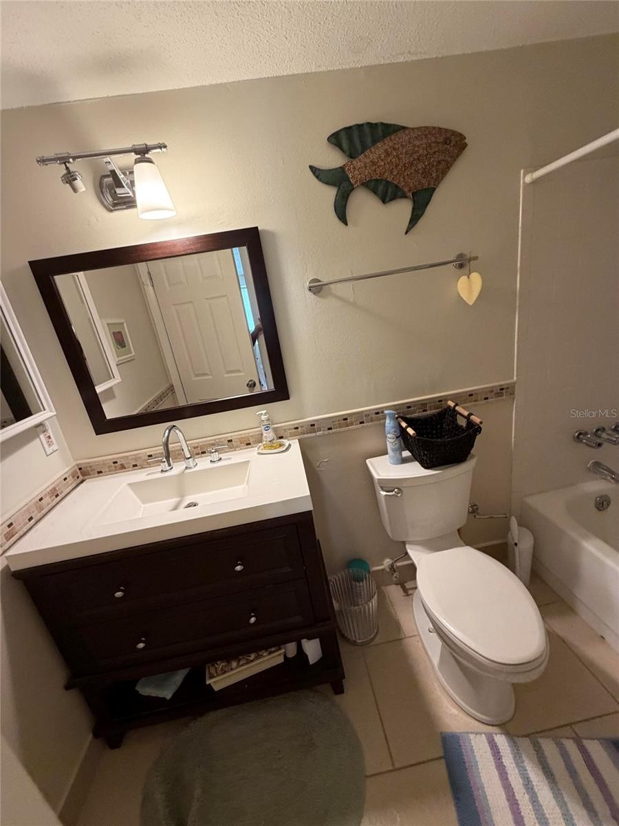 662 CIRCLEWOOD DR #V4