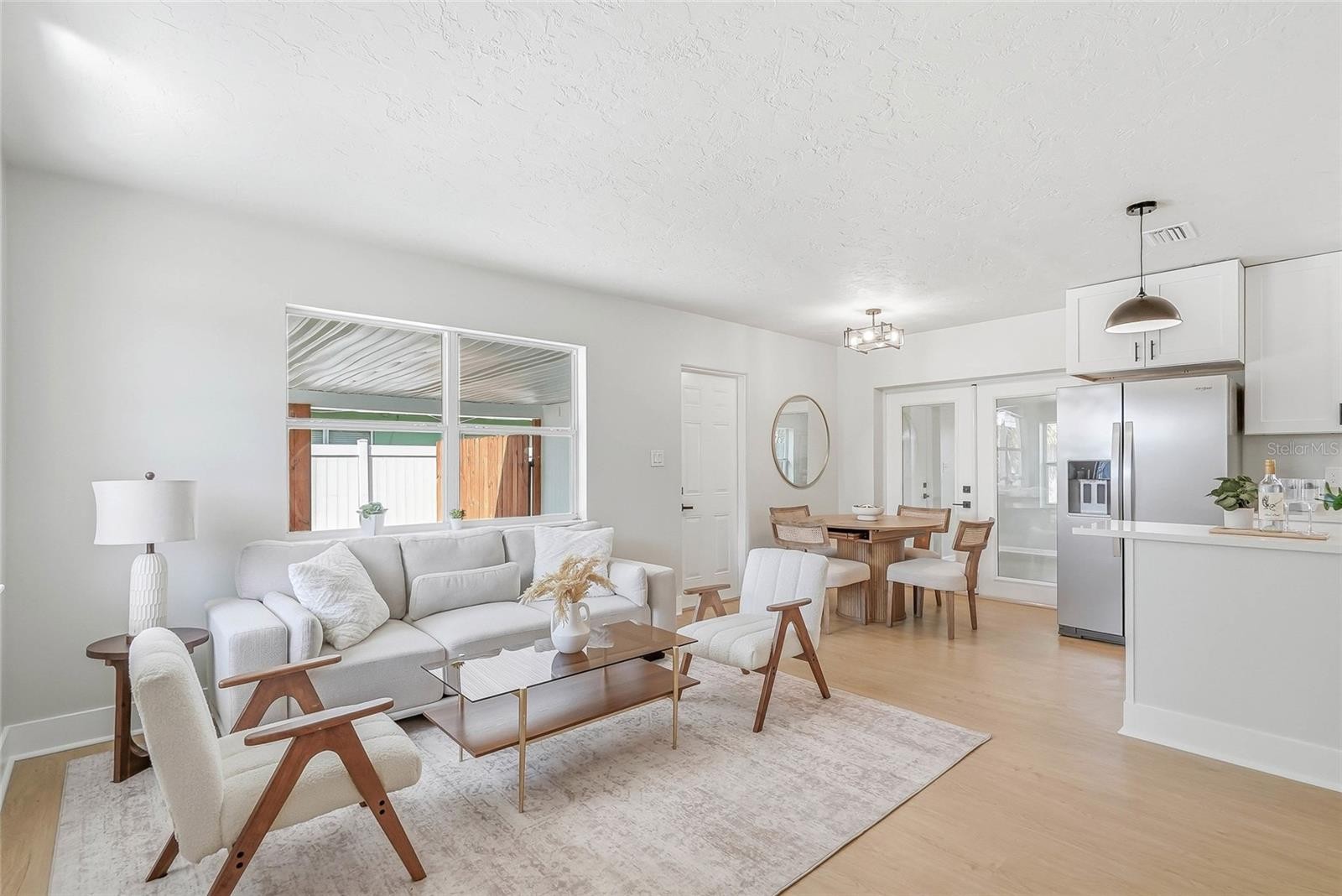 1306 DARTMOUTH DR