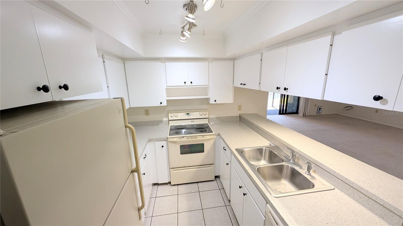 2311 BENEVA TER #2276