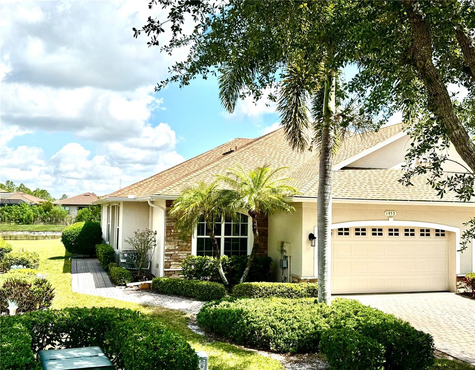 1953 SCARLETT AVE