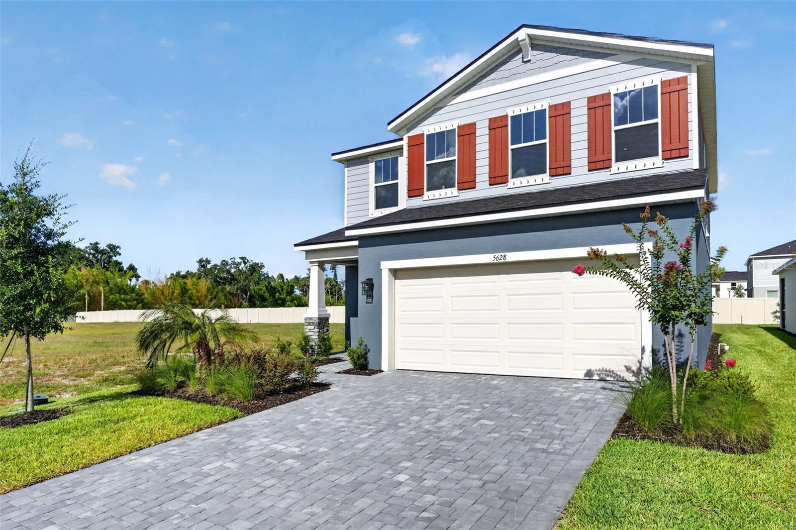 5628 SKYLIGHT WAY
