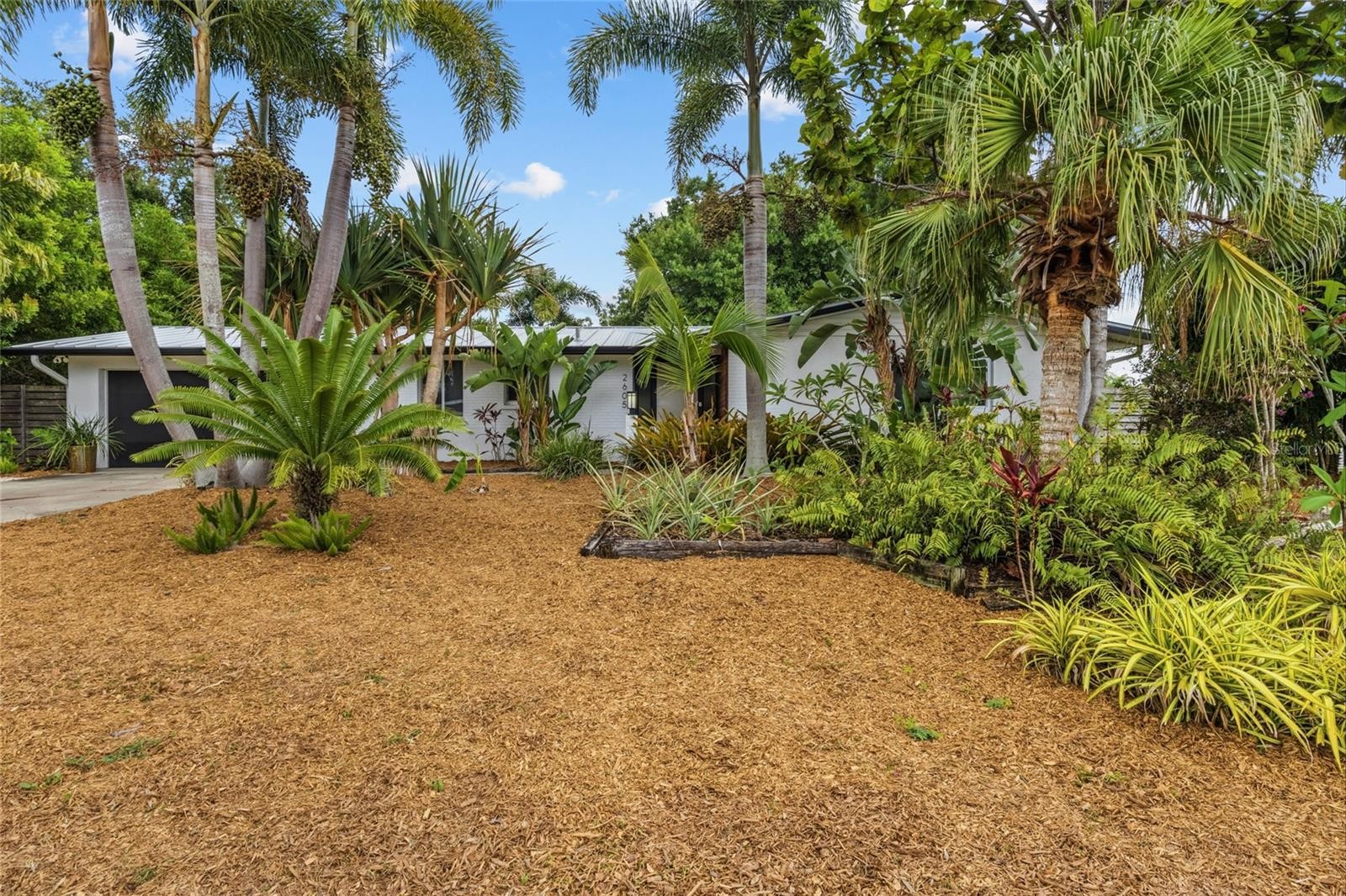 2605 BOTANY AVE