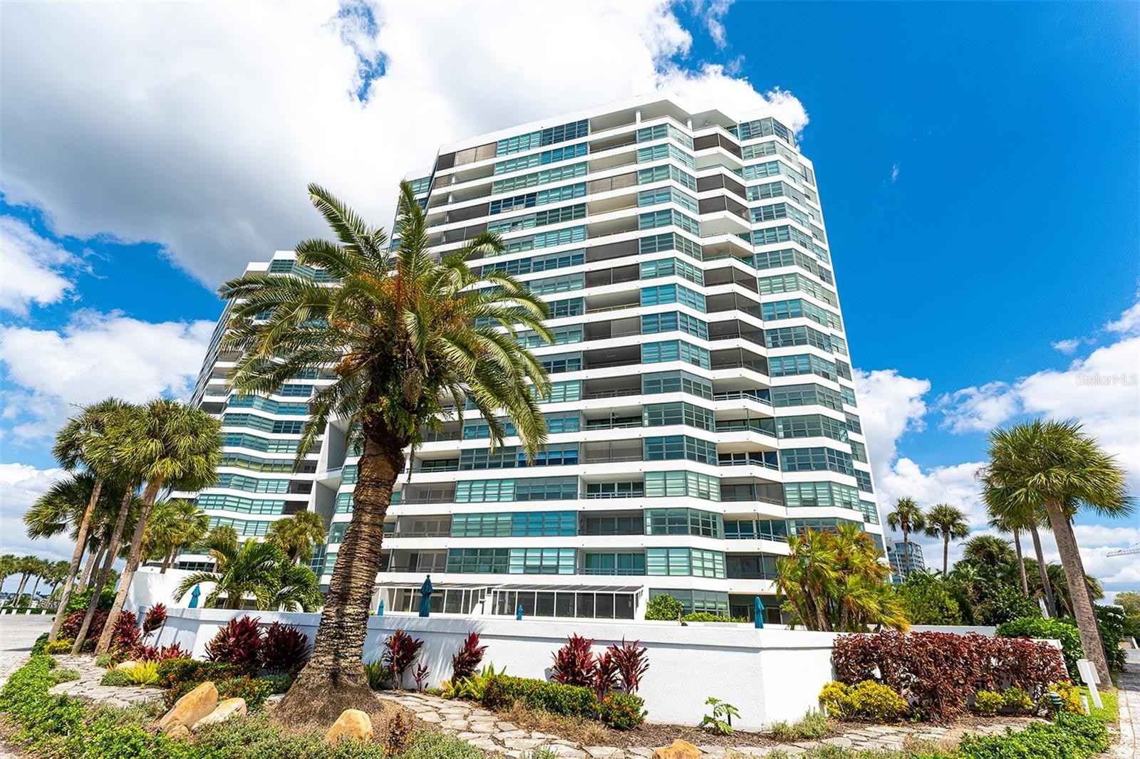 988 BLVD OF THE ARTS #1412