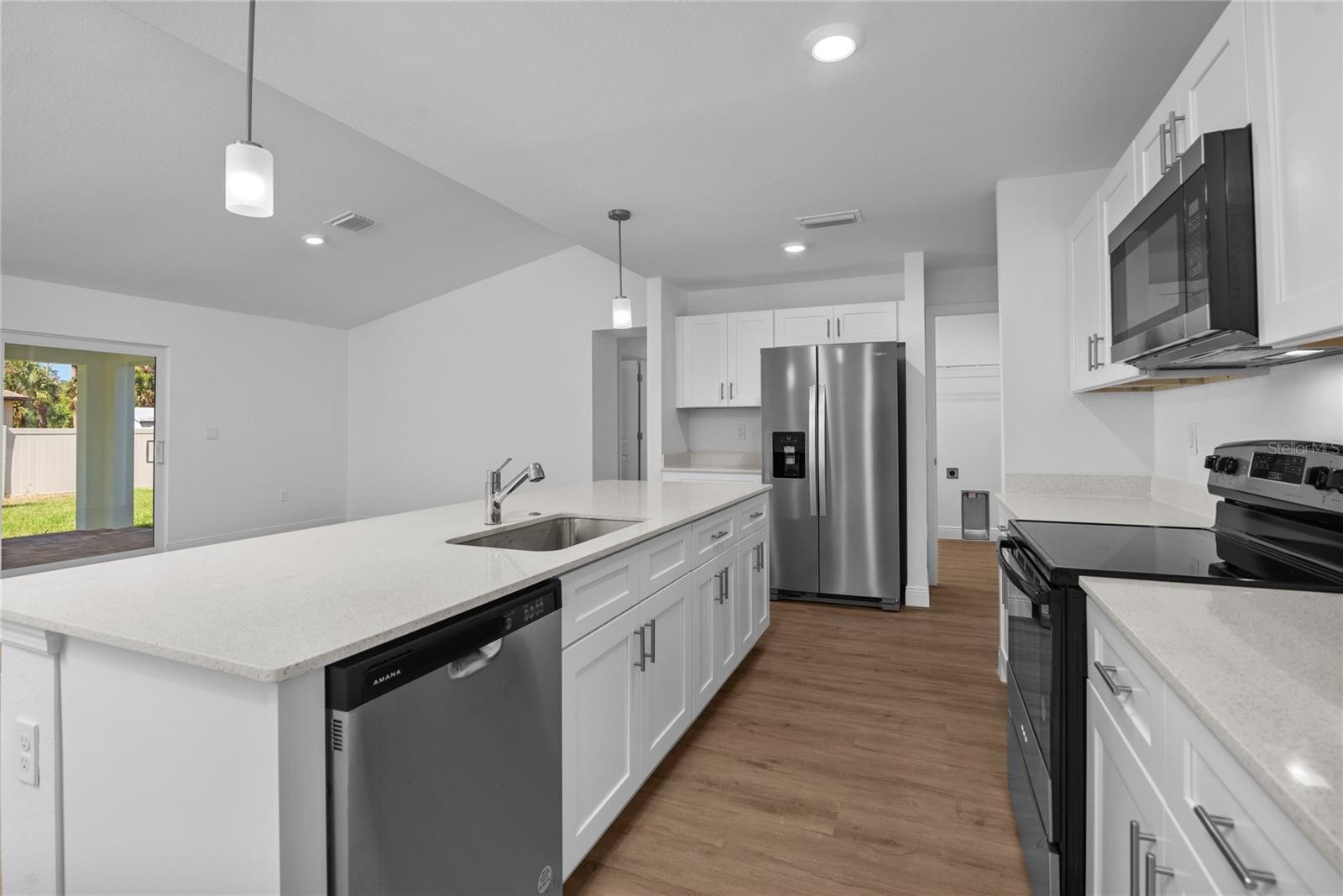 4462 AMARI RD