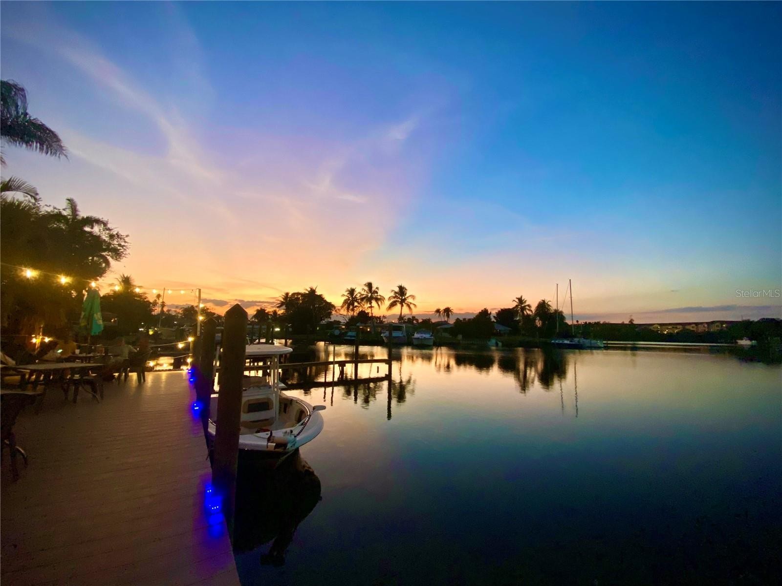 7150 N TAMIAMI TRL #S521