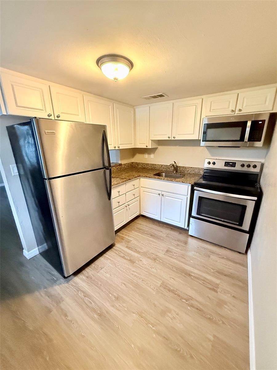 507 10TH AVE W