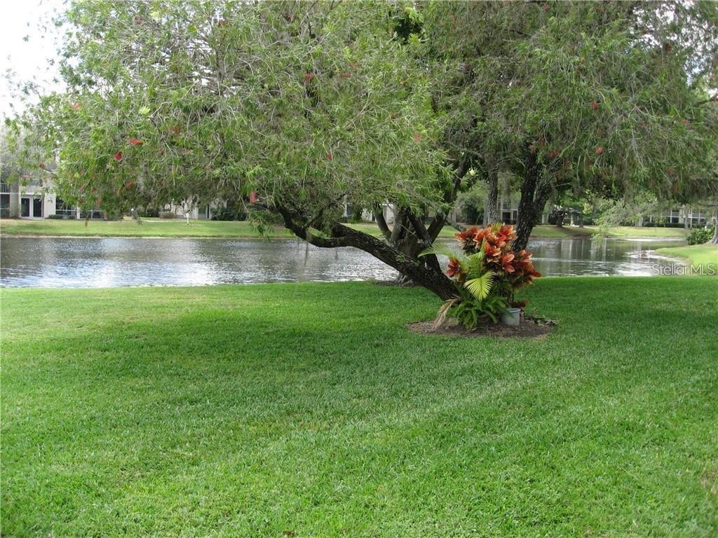 5644 GARDENS DR #102