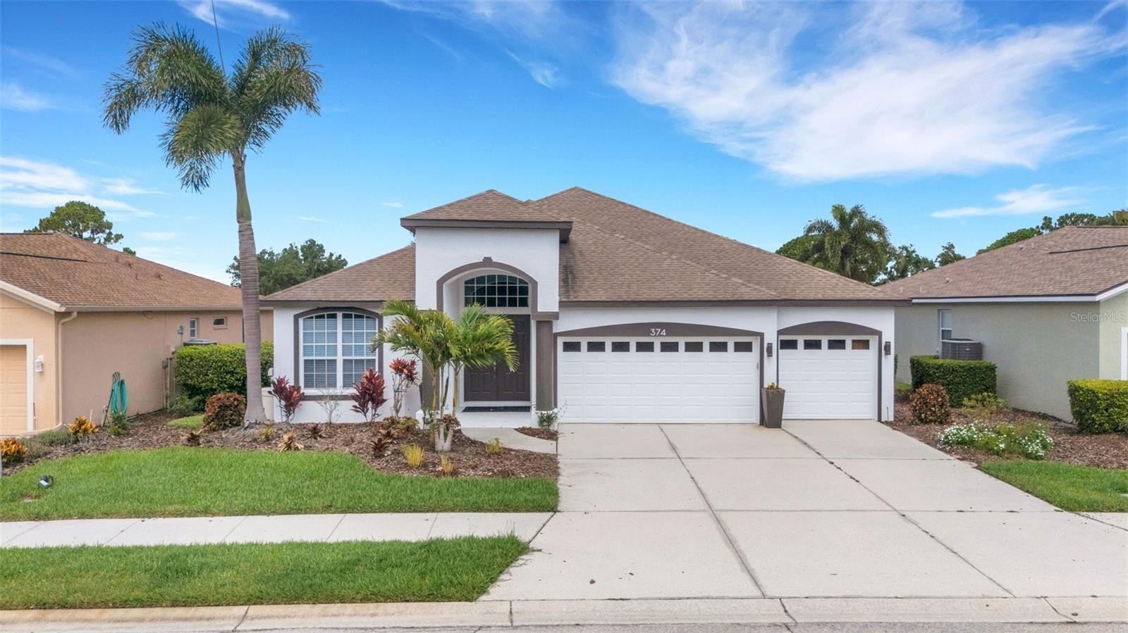 374 LONDONDERRY DR