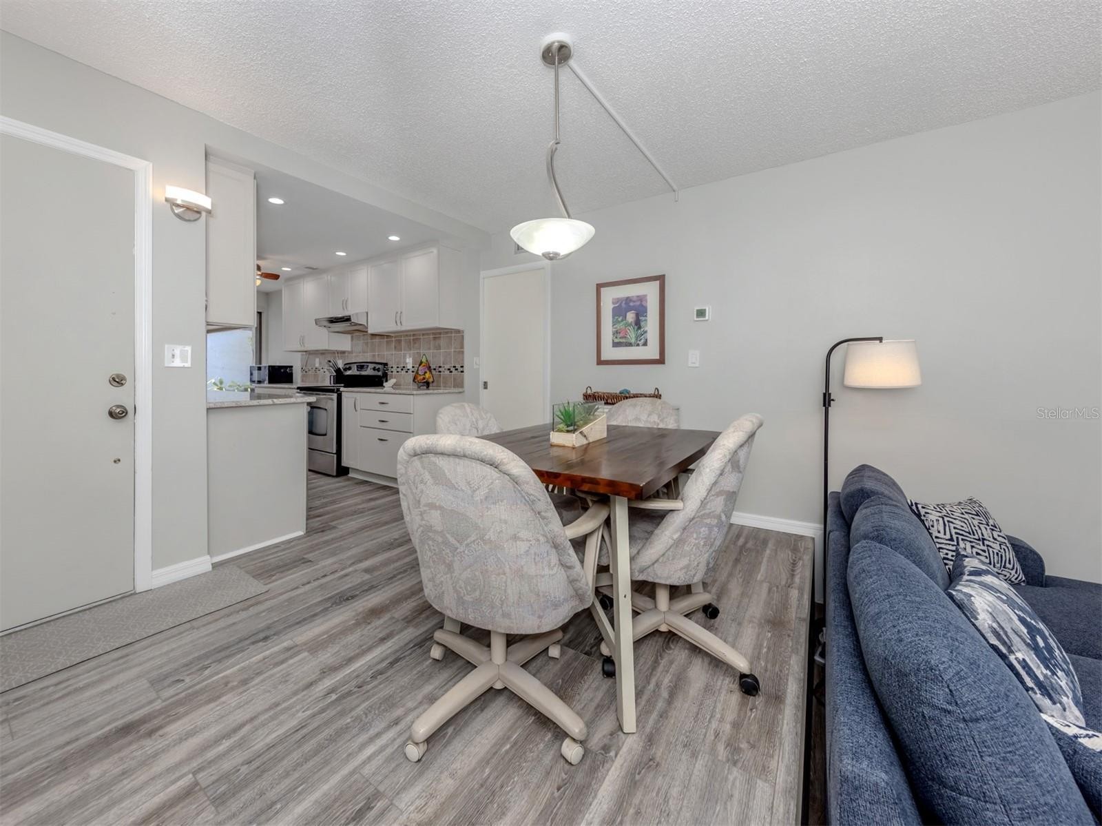 1555 TARPON CENTER DR #140