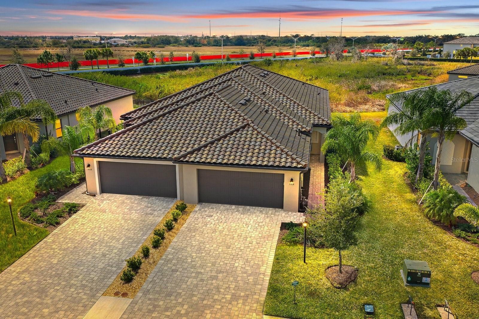 5514 TIDAL BREEZE CV