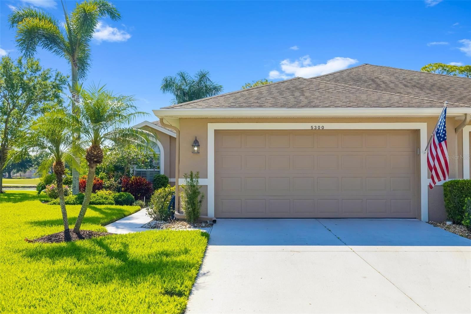 5300 MAHOGANY RUN AVE