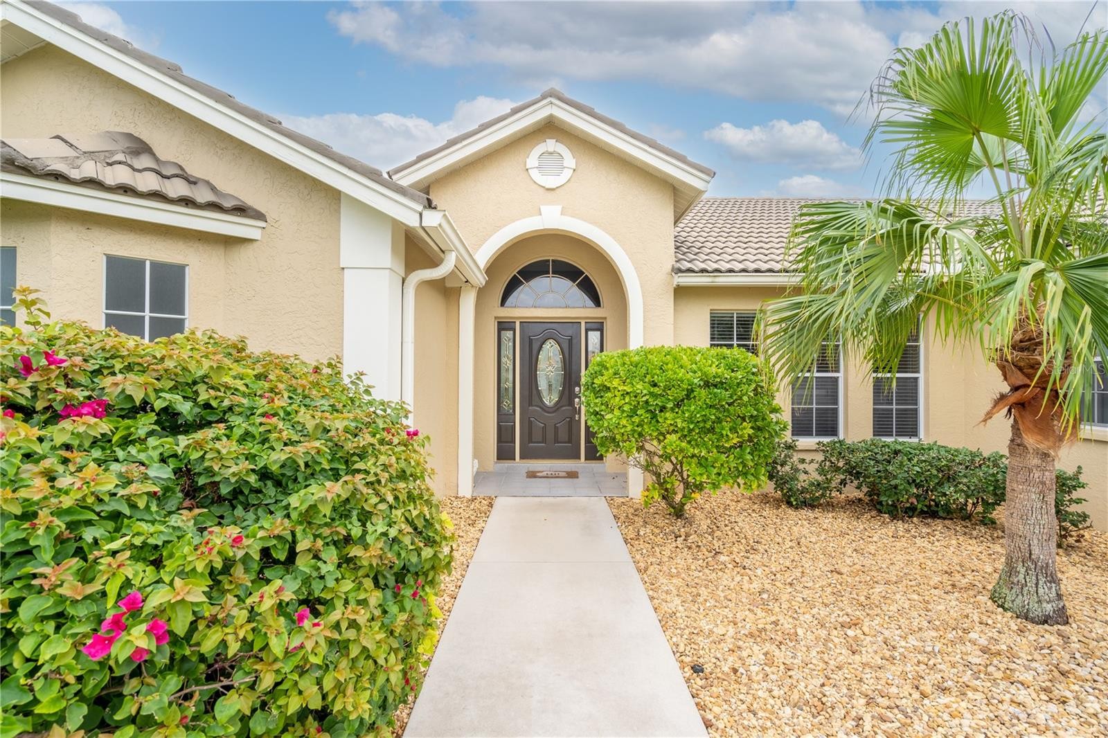 5828 SANDY POINTE DR