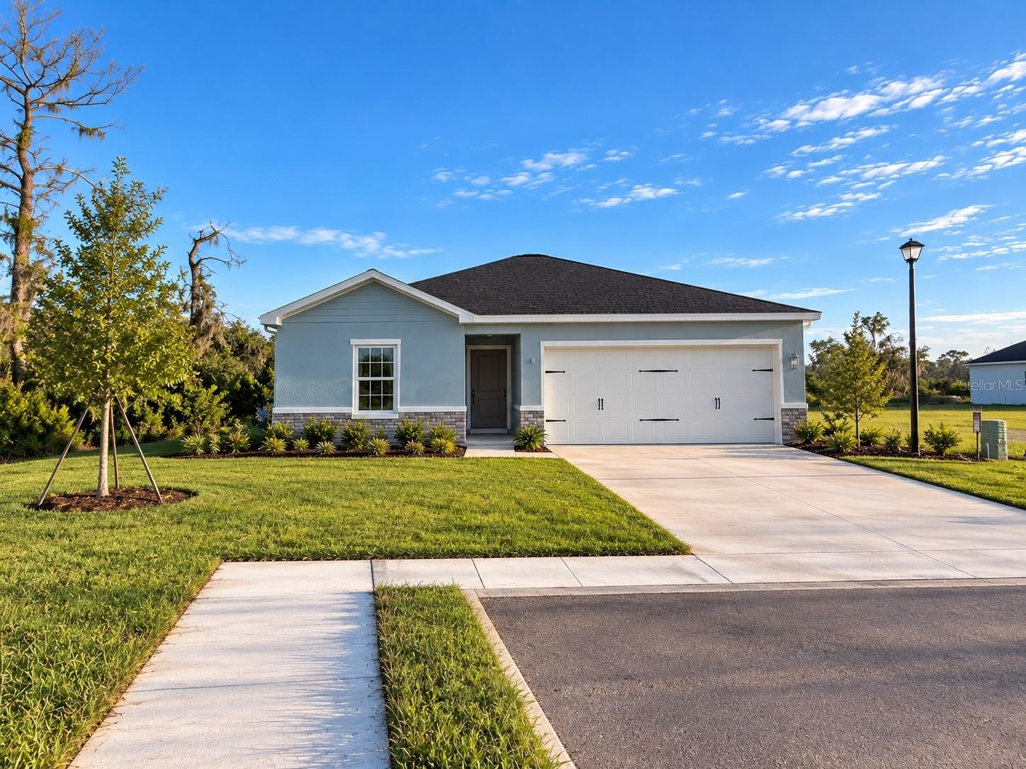 17484 5TH CIR E