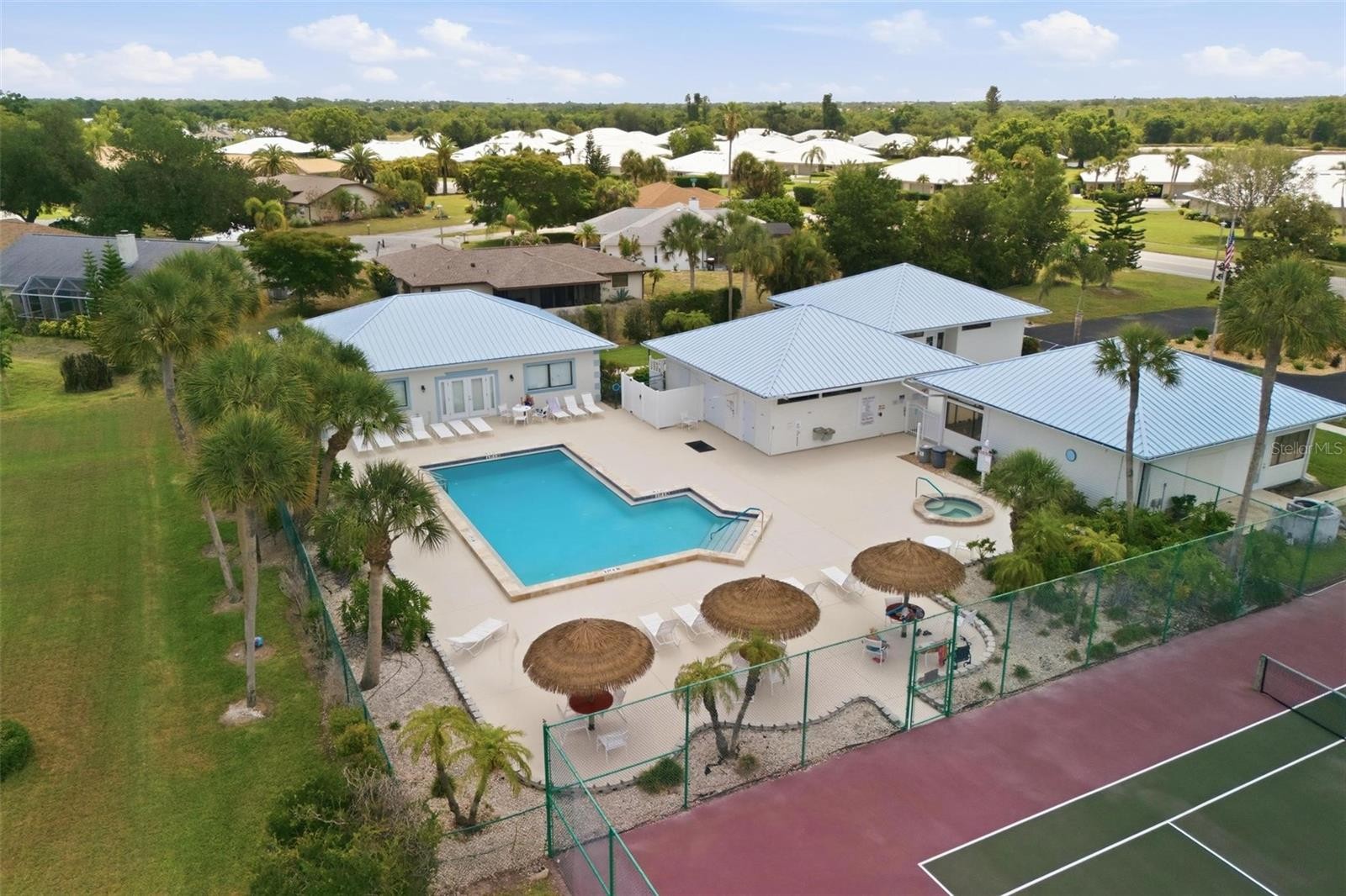 3016 SAIL POINTE CIR #4A