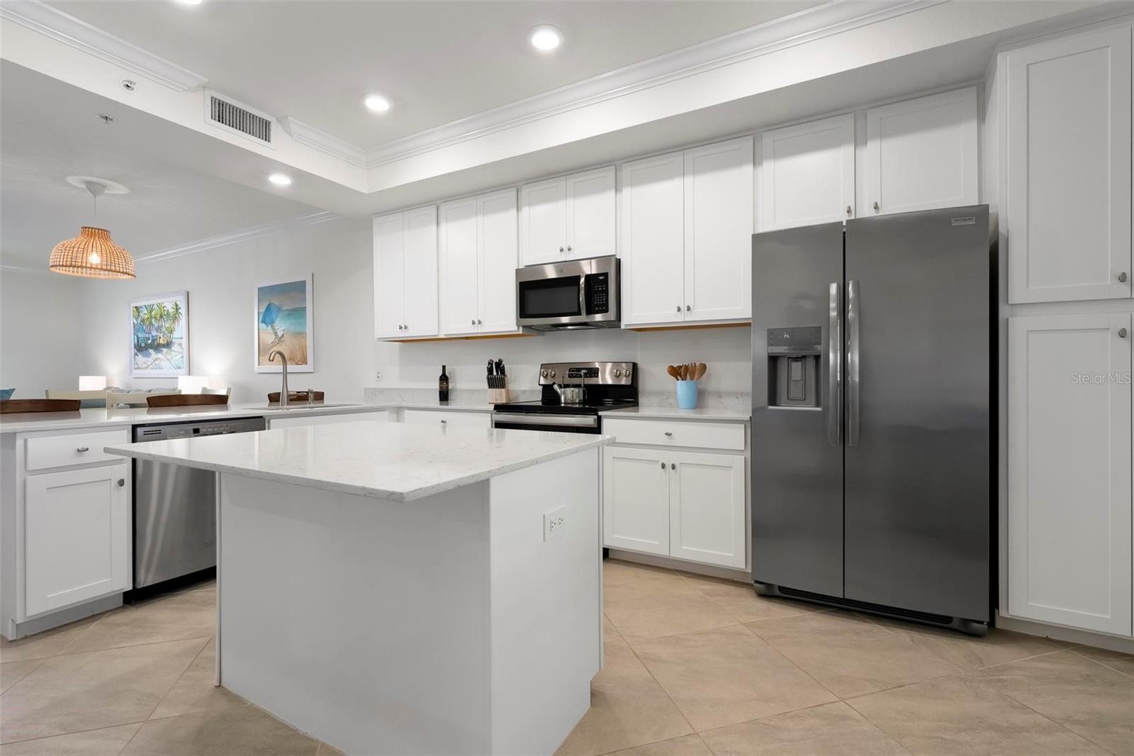 17704 GAWTHROP DR #205