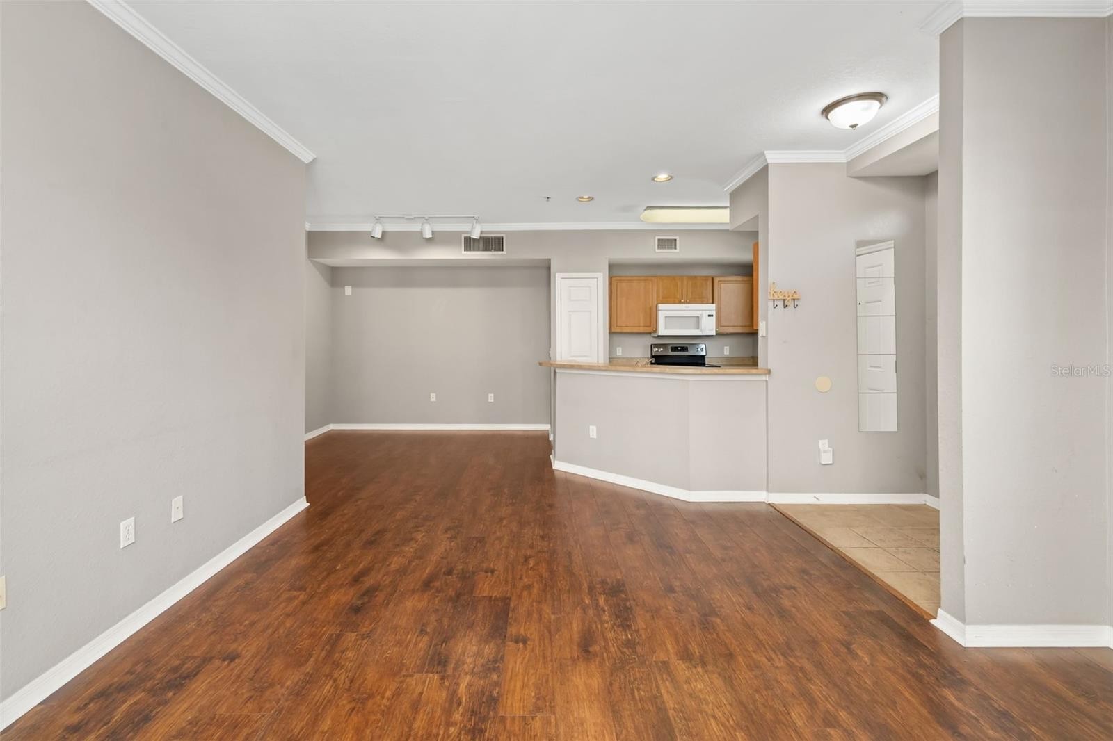 5501 ROSEHILL RD #103