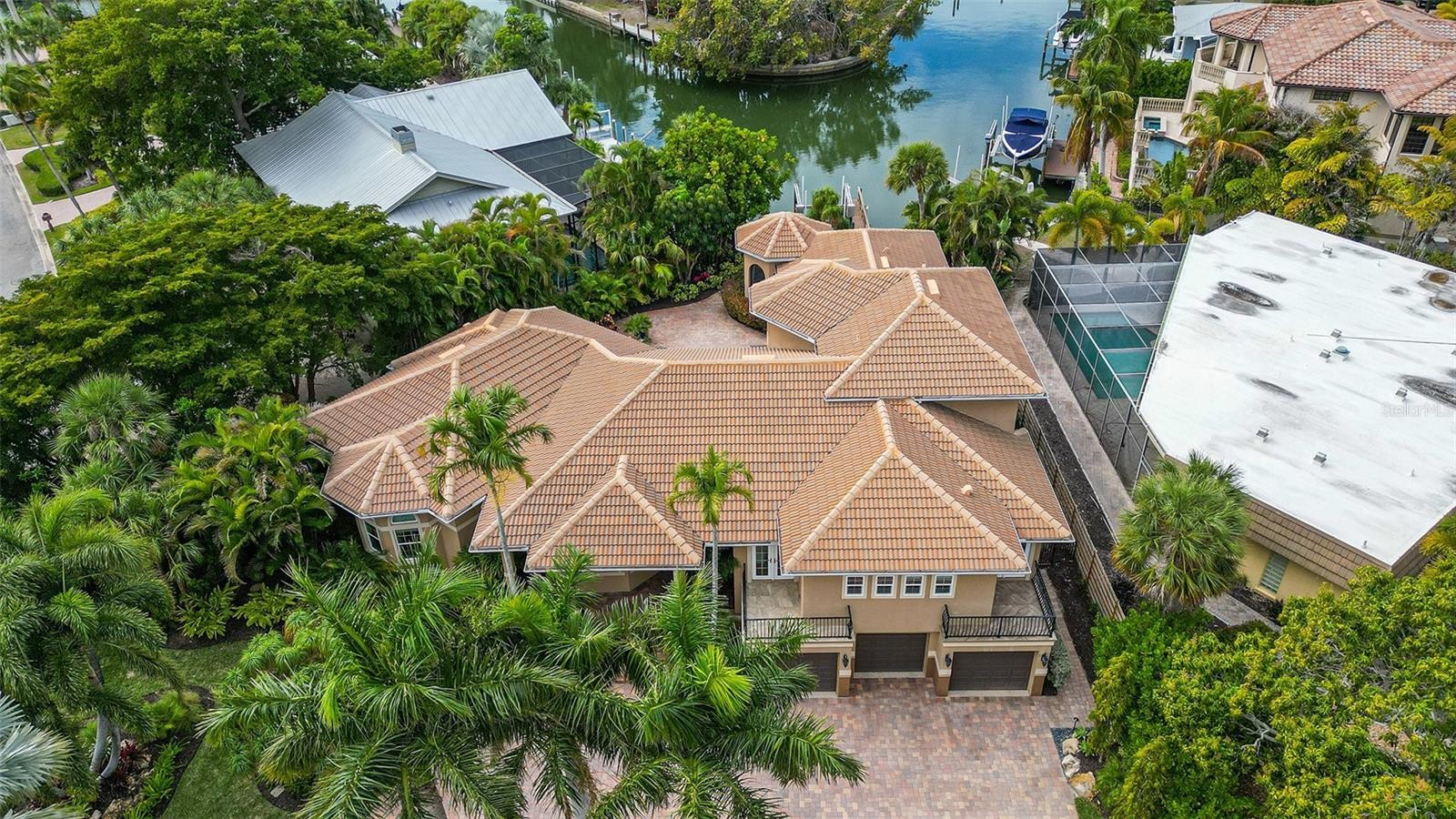 850 SIESTA KEY CIR