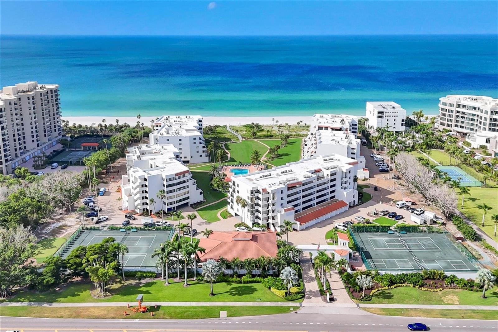 1465 GULF OF MEXICO DR #402