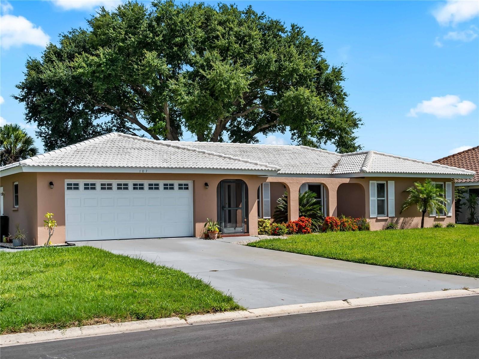107 COROT DR