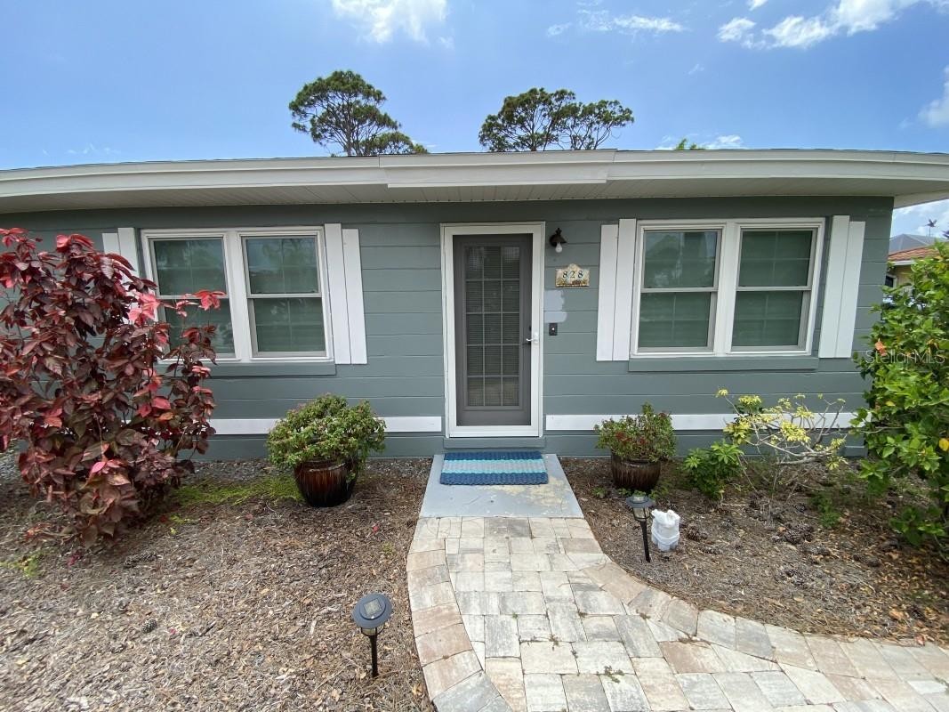 828 NOKOMIS AVE S