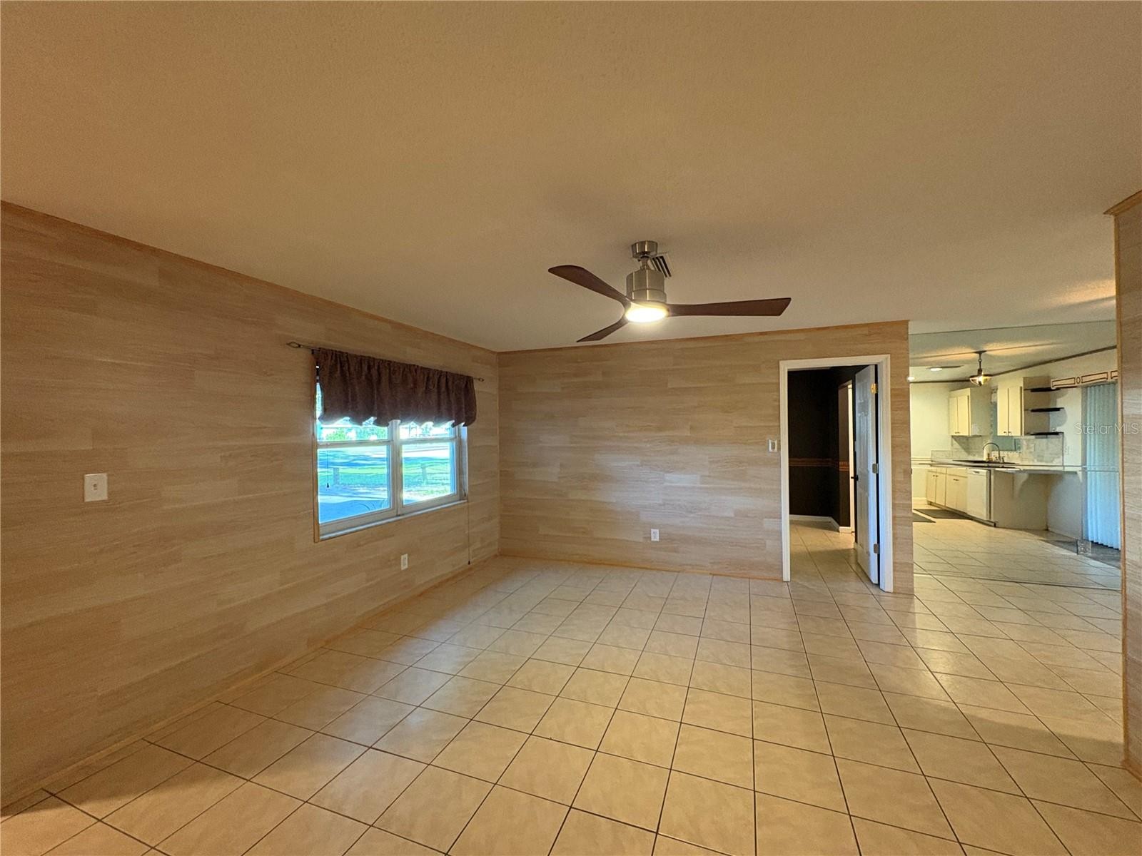 3925 ALLAN PL
