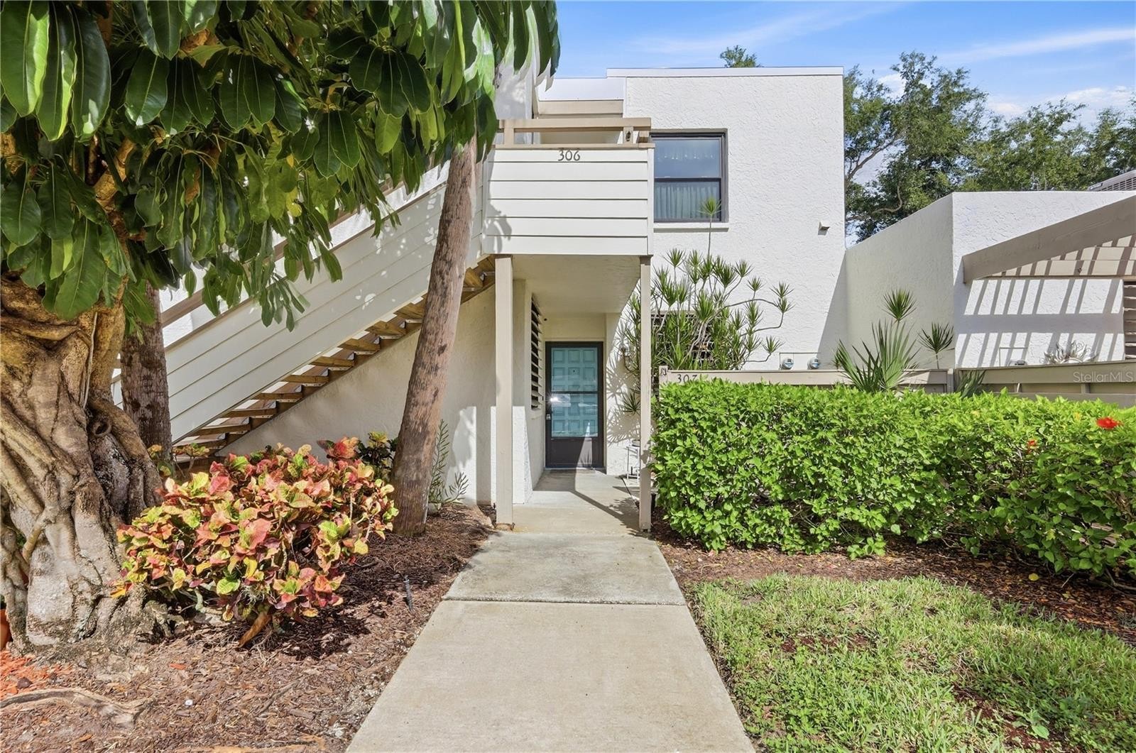 307 TIMBERLAKE DR #307