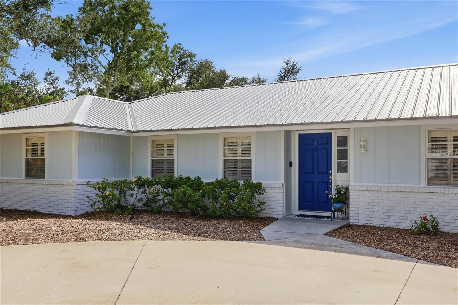 5505 BENEVA WOODS CIR