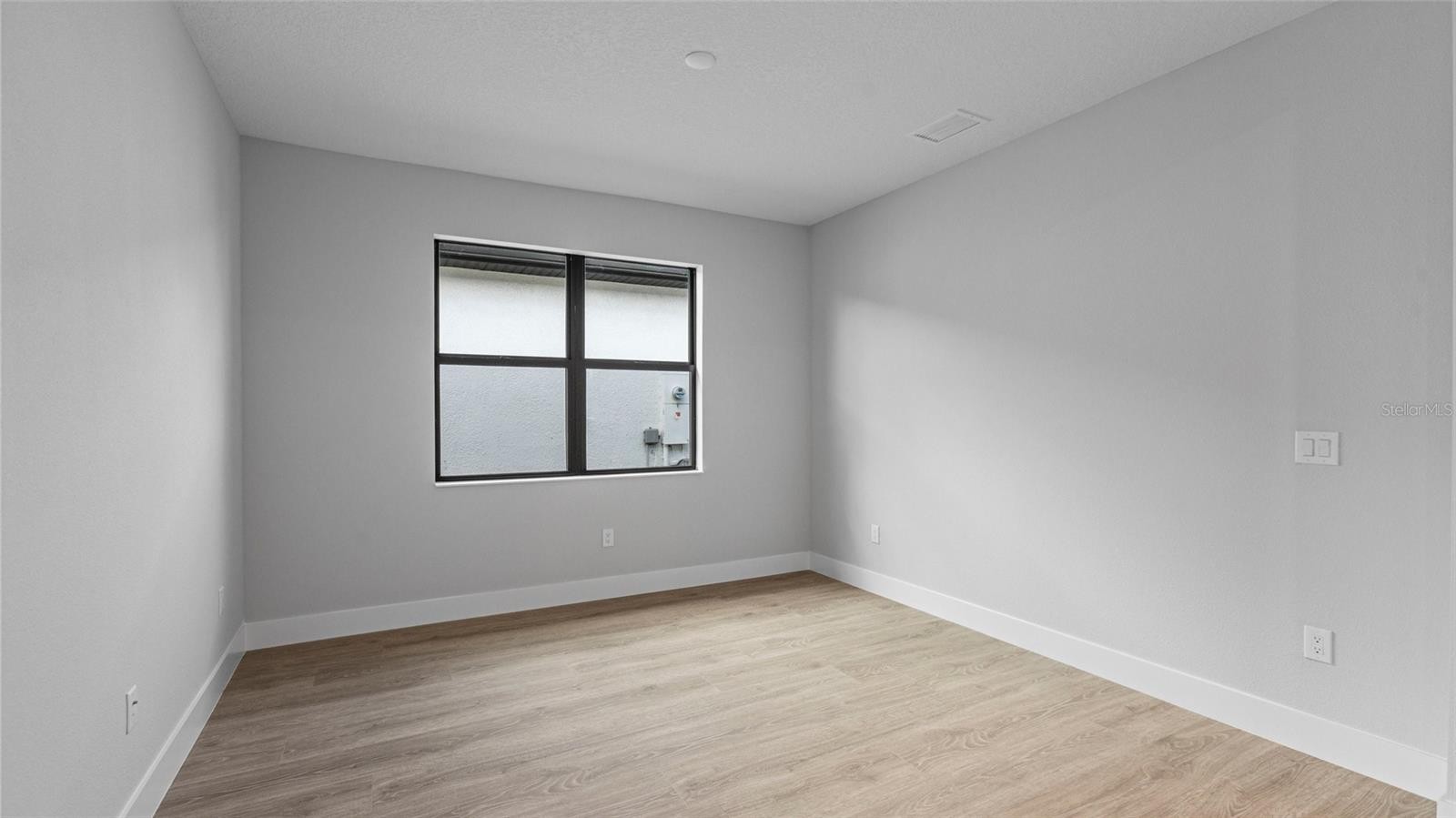 14521 COASTAL WOODLAND LN