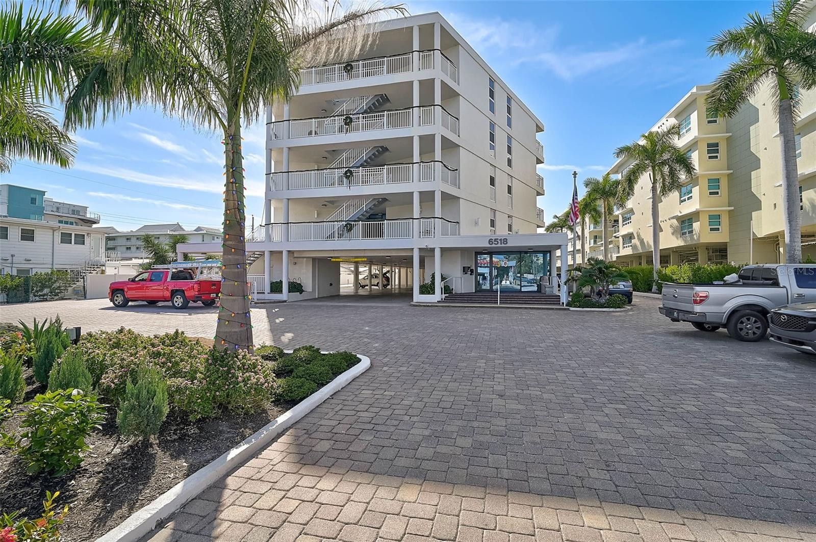 6518 MIDNIGHT PASS RD #310