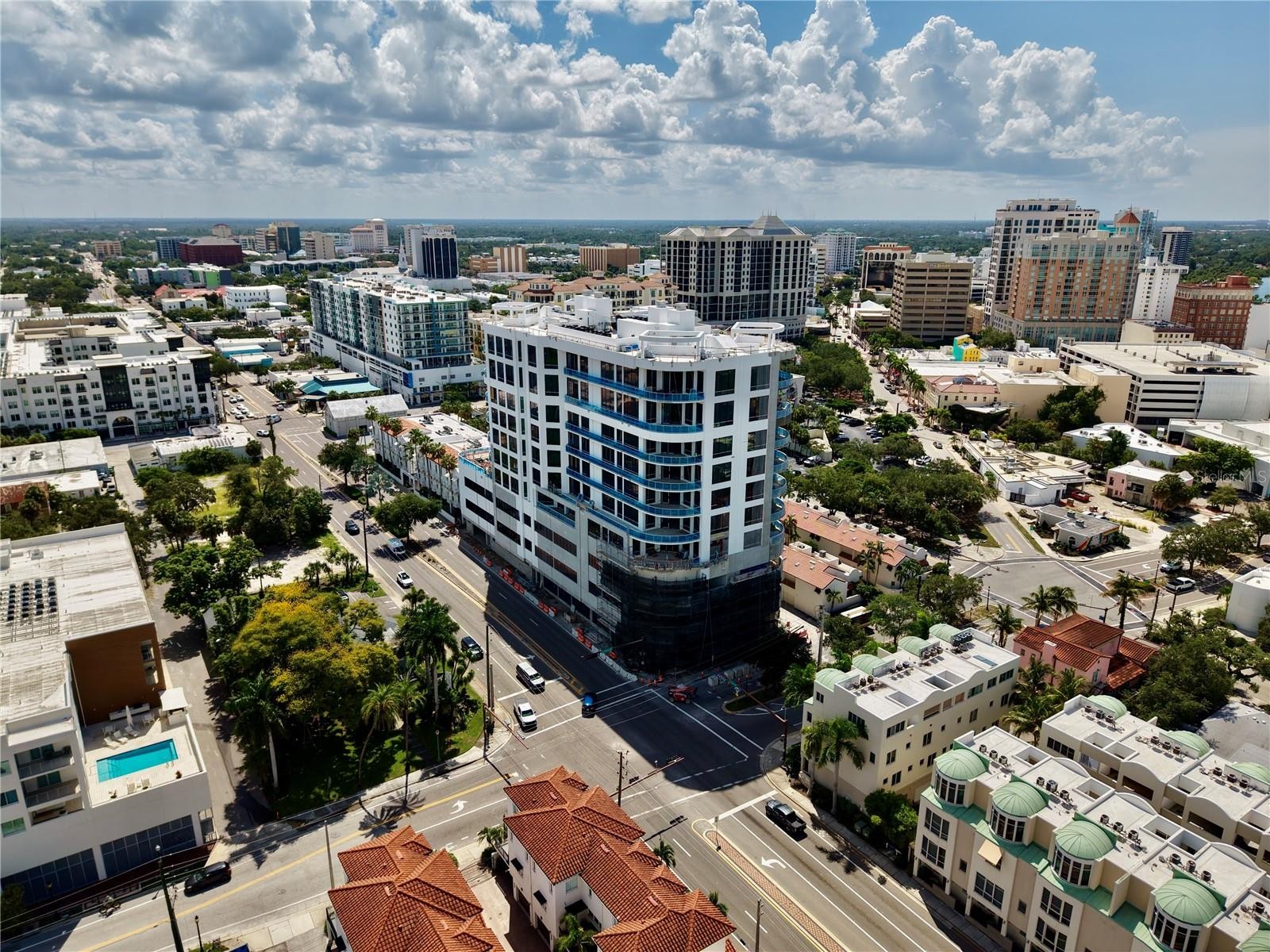 290 COCOANUT AVE #604